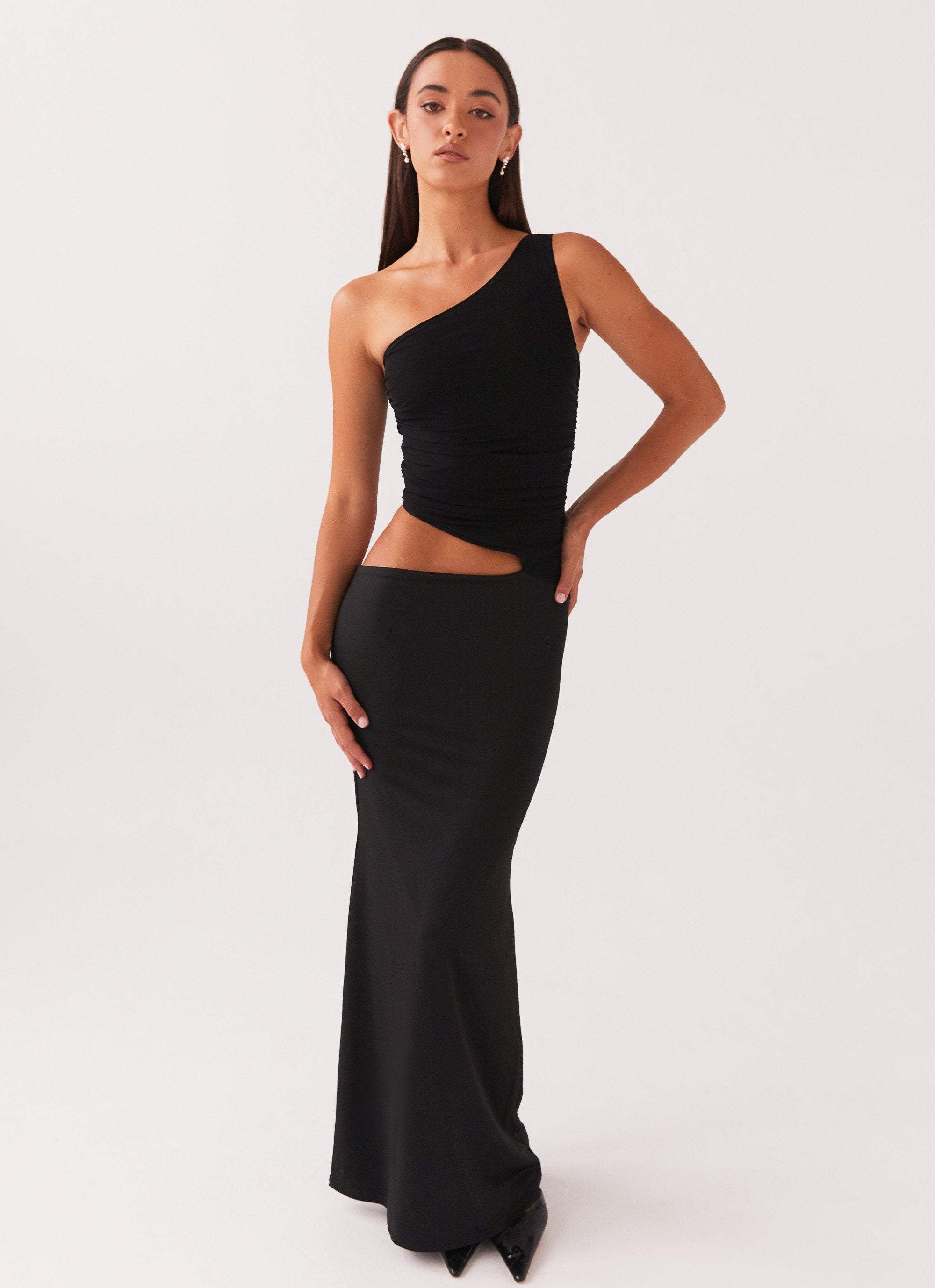 Leniora One Shoulder Maxi Dress